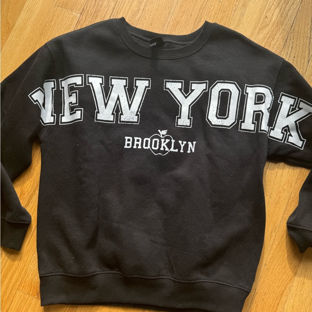 Art Class Black New York Brooklyn Crewneck Sweater